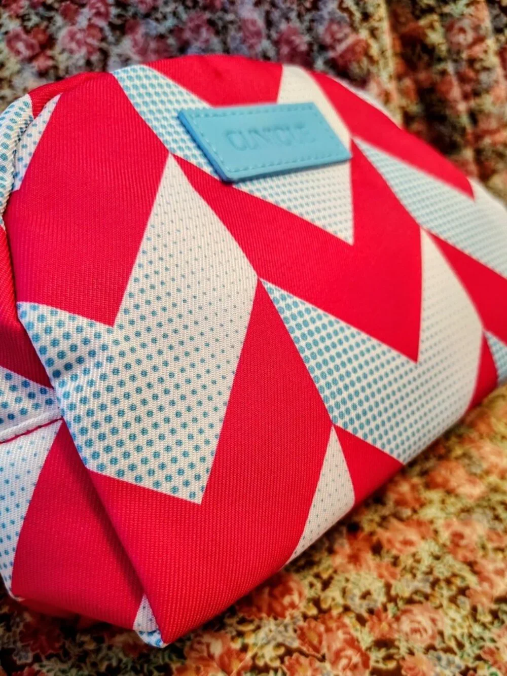 NWT Clinique Make Up Bag Cosmetics Pink & Blue Chevron